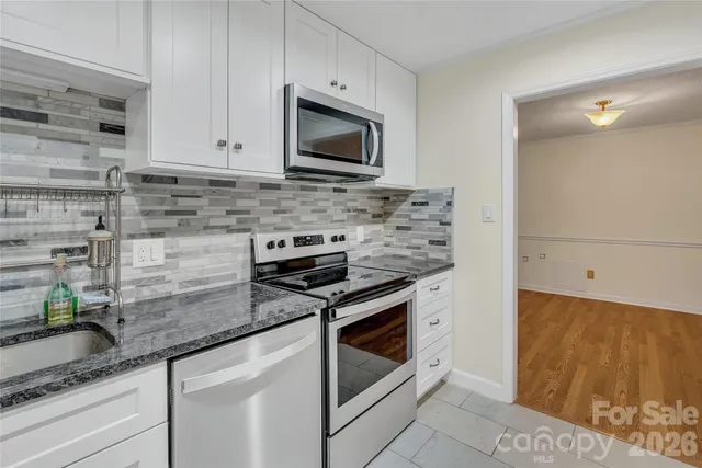 $268,500 | 4754 Hedgemore Drive, Charlotte, NC 28209