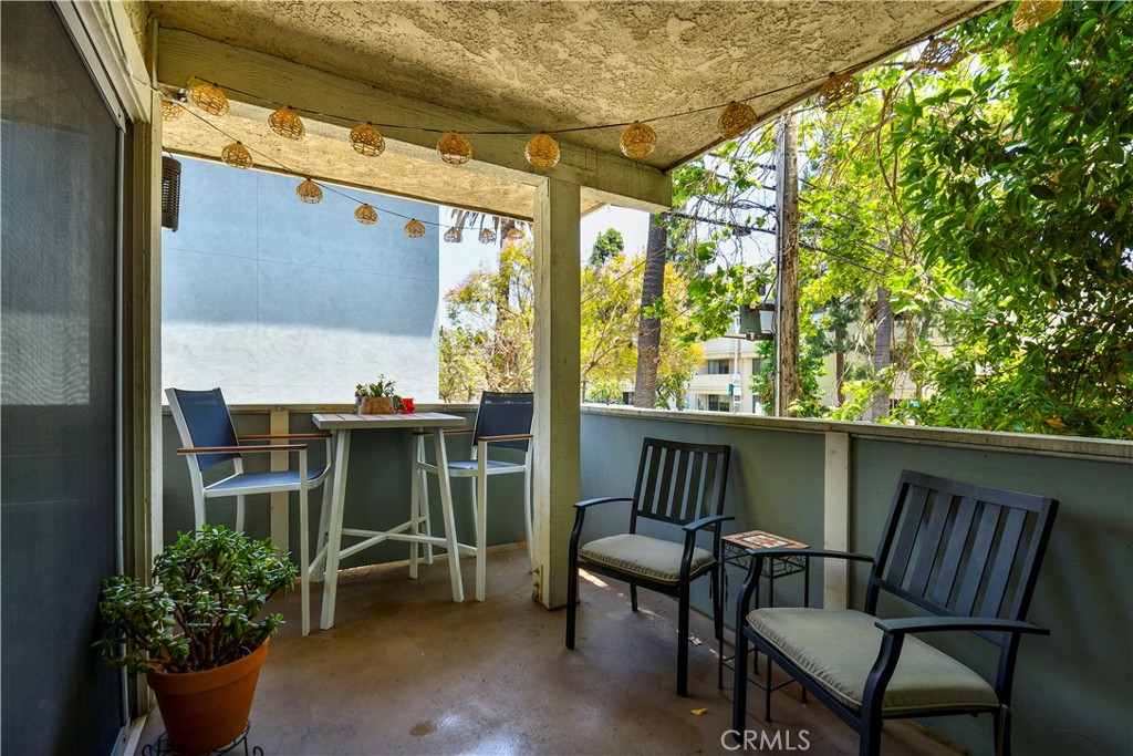 628 Daisy Avenue, Unit 222 Long Beach, CA 90802 - Photo 20 of 25 a view of chair in the balcony