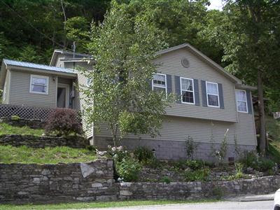 224 Camp Daniel Road Lexington, KY 40515 - Photo 11 of 18 A view of the hillside enchantment of th