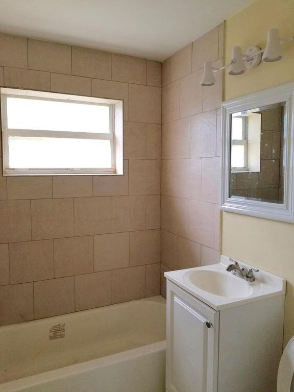 4805 Belle Road Lake Worth, FL 33461 - Photo 7 of 11 belle bathroom2