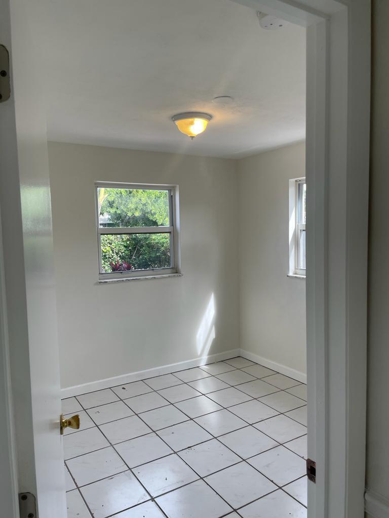 4805 Belle Road Lake Worth, FL 33461 - Photo 10 of 11 WhatsApp Image 2024-01-25 at 17.49.02_a6