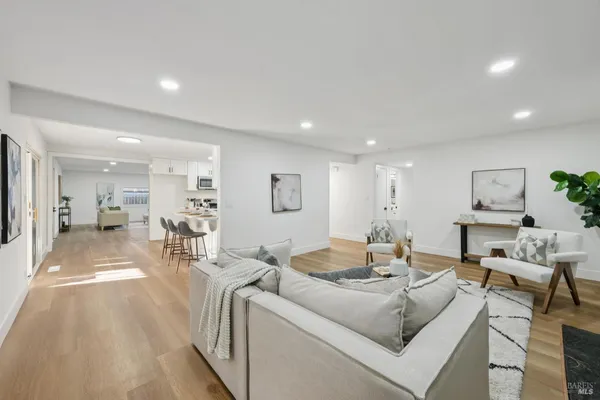 $725,000 | 1728 Ensenada Court, Santa Rosa, CA 95401
