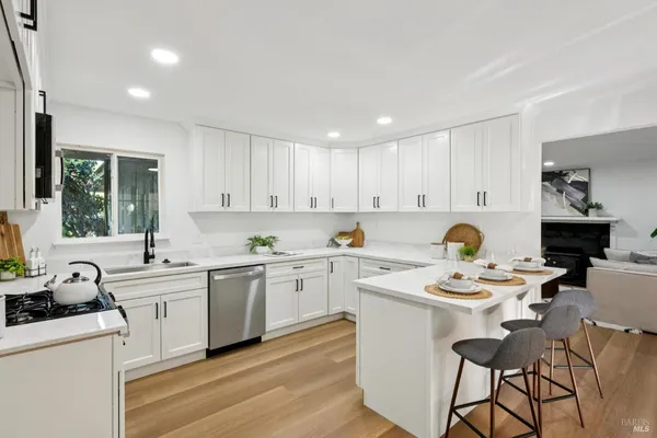 $725,000 | 1728 Ensenada Court, Santa Rosa, CA 95401