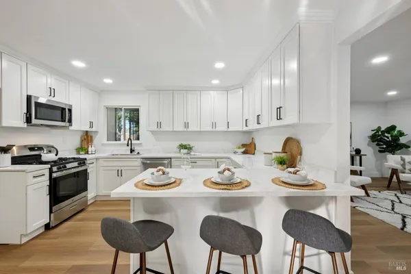 $725,000 | 1728 Ensenada Court, Santa Rosa, CA 95401