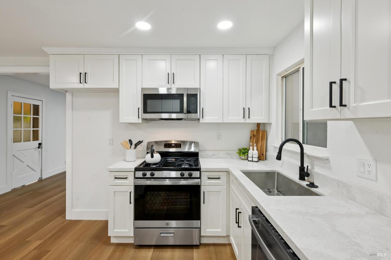 1728 Ensenada Court Santa Rosa, CA 95401 - Photo 18 of 66