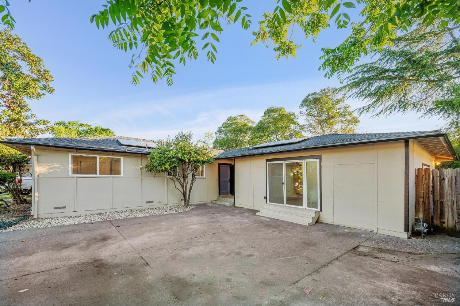 1728 Ensenada Court Santa Rosa, CA 95401 - Photo 3 of 66