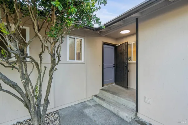 $725,000 | 1728 Ensenada Court, Santa Rosa, CA 95401