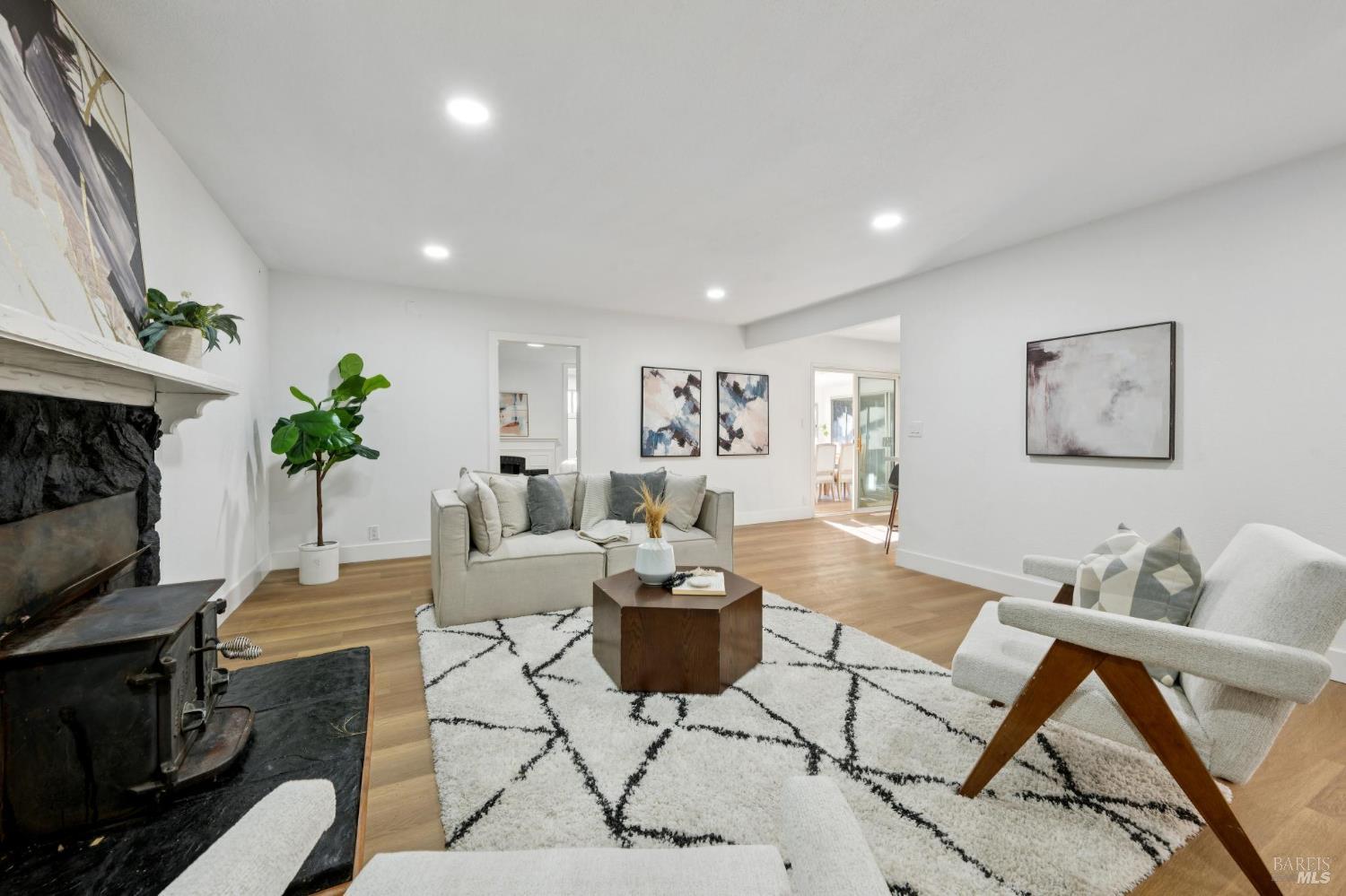 1728 Ensenada Court Santa Rosa, CA 95401 - Photo 7 of 66