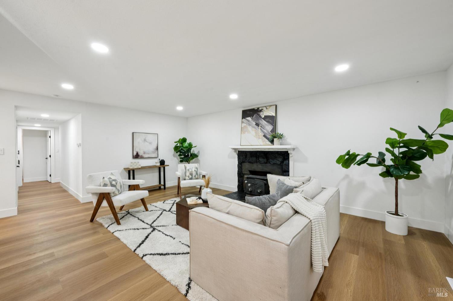 1728 Ensenada Court Santa Rosa, CA 95401 - Photo 9 of 66