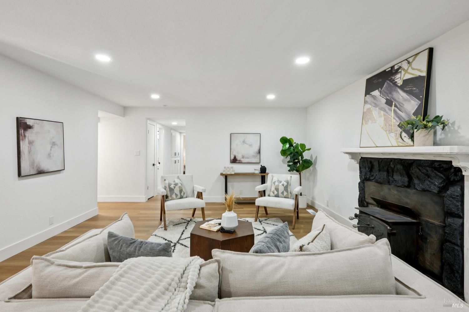 1728 Ensenada Court Santa Rosa, CA 95401 - Photo 10 of 66