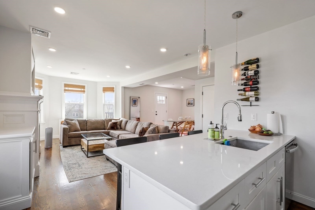 77 Torrey Street, Unit 3 Boston, MA 02124 - Photo 8 of 23