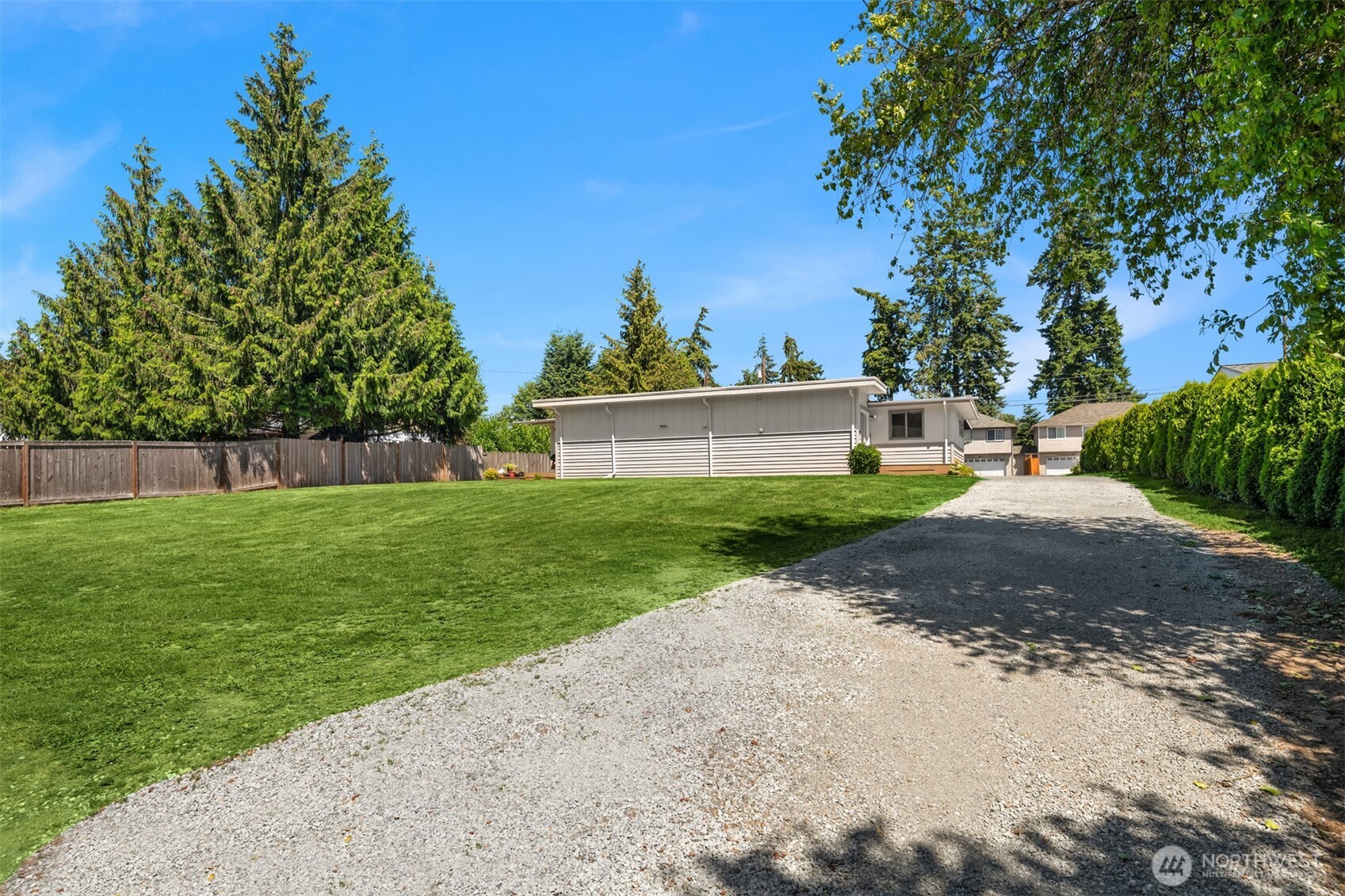 12018 Gibson Road Everett, WA 98204 - Photo 23 of 25
