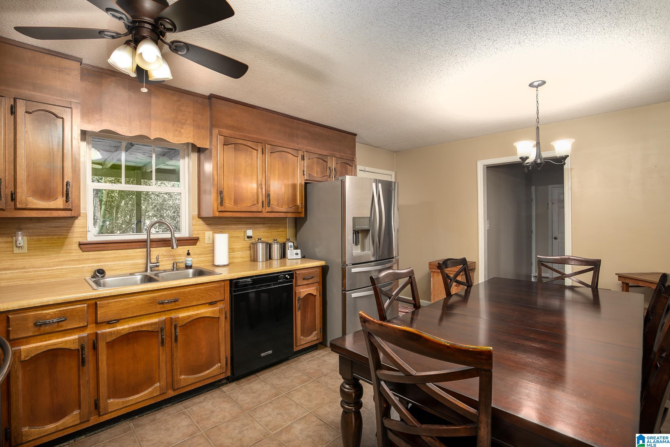 8488 River Road Warrior, AL 35180 - Photo 9 of 27