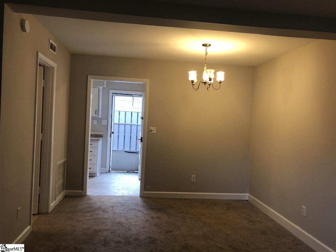 1438 H Dover Road Spartanburg, SC 29301 - Photo 4 of 16 Gallery Image 4