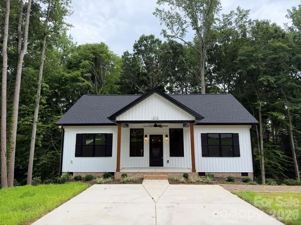 $294,900 | 310 Willow Street, Stanley, NC 28164