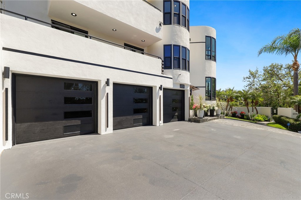12912 View Ridge Drive Santa Ana, CA 92705 - Photo 5 of 74