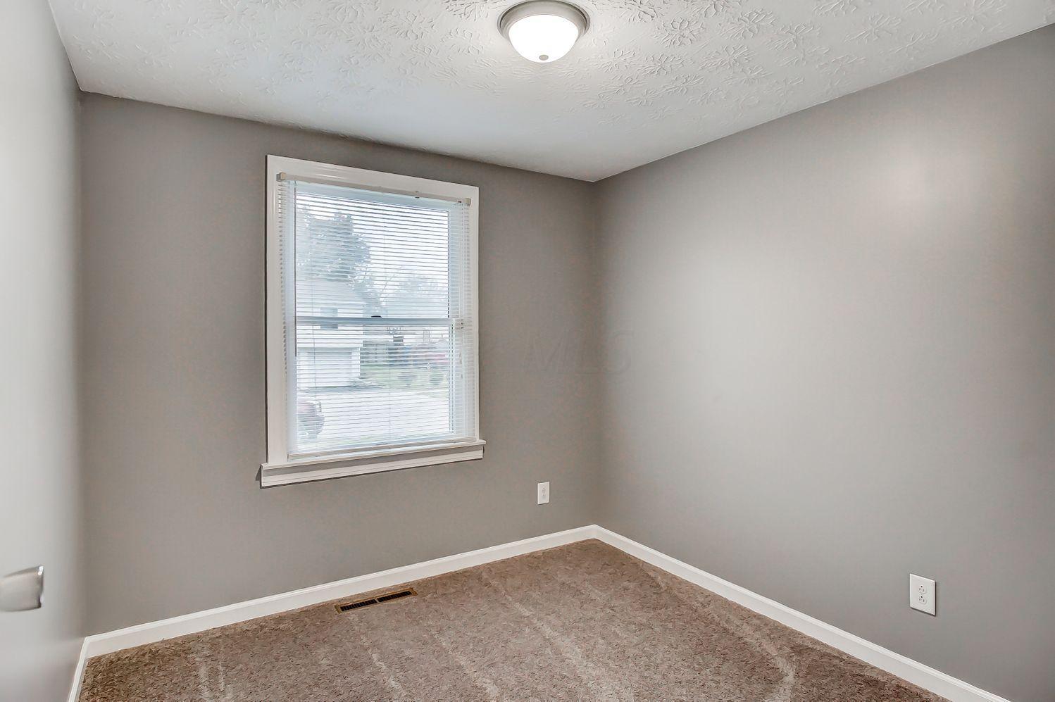 2919 Olivette Road Columbus, OH 43232 - Photo 17 of 31 Gallery Image 17