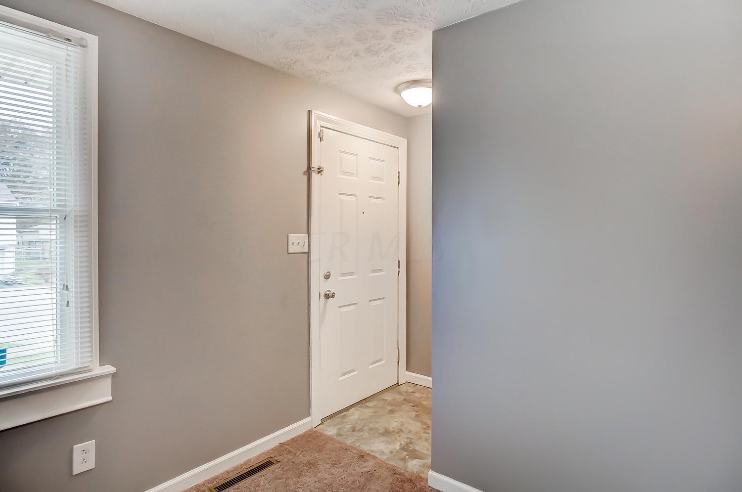2919 Olivette Road Columbus, OH 43232 - Photo 5 of 31 Gallery Image 5