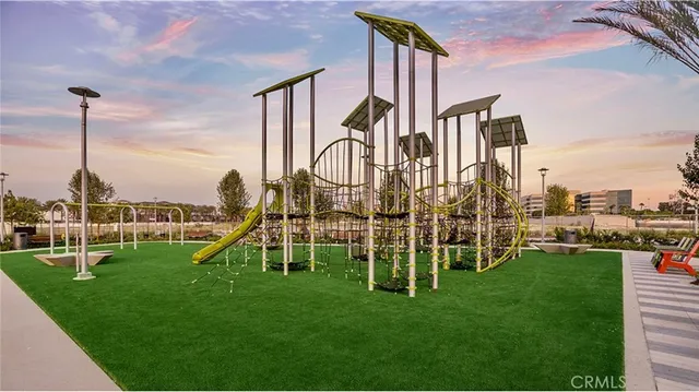 $877,990 | 1770 East Park Lane, Unit 24, Anaheim, CA 92805