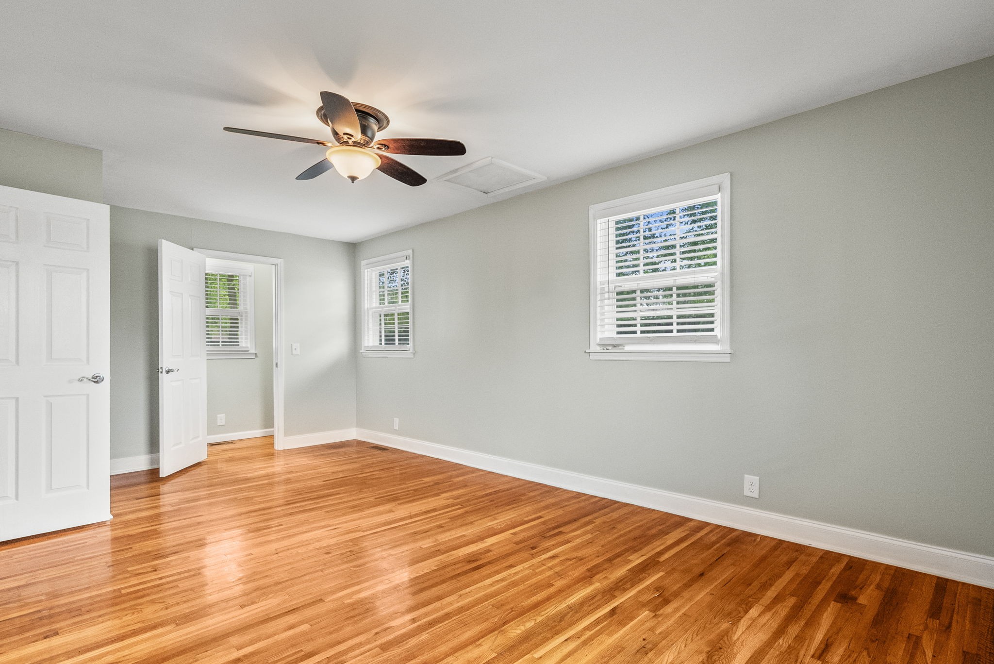 4120 Sycamore Road Greenbrier, TN 37073 - Photo 18 of 31 a view of empty room with wooden floor and fan