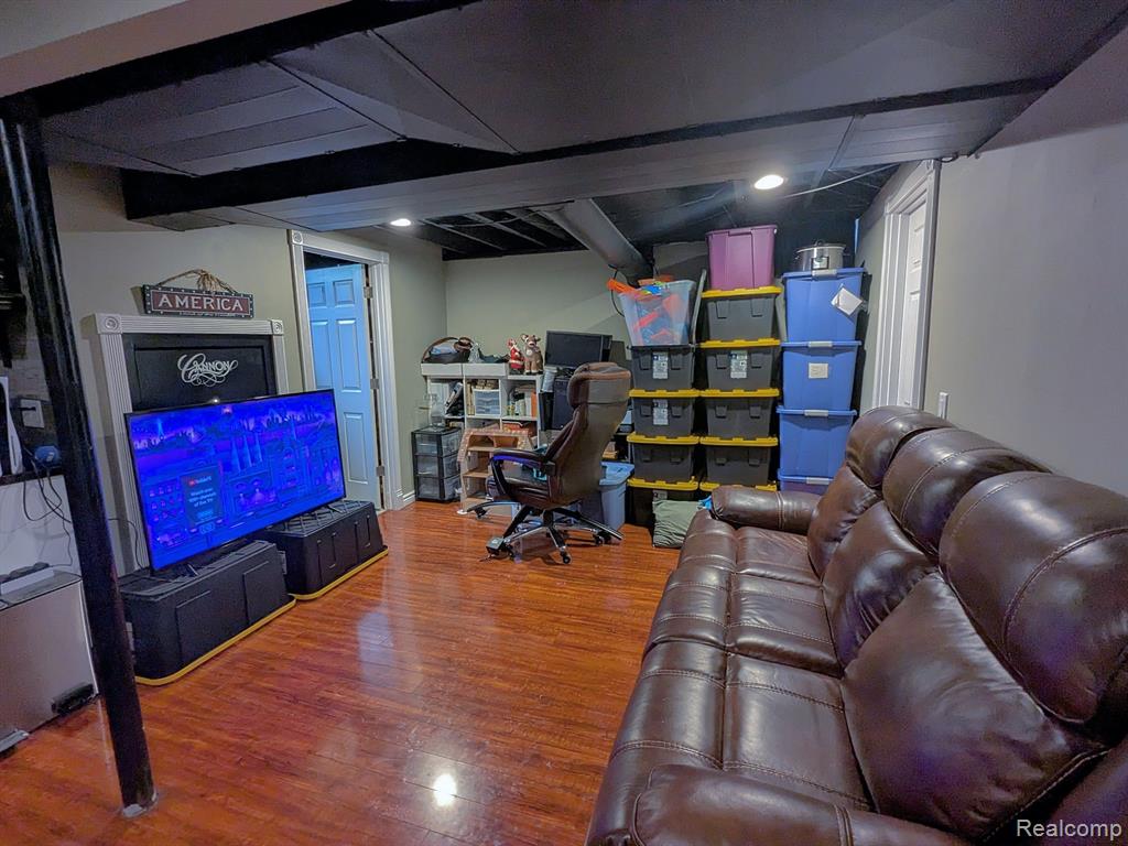 26199 Power Road Farmington Hills, MI 48334 - Photo 34 of 51