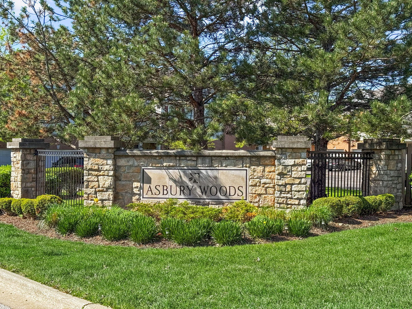 8132 Concord Lane, Unit E Justice, IL 60458 - Photo 2 of 50