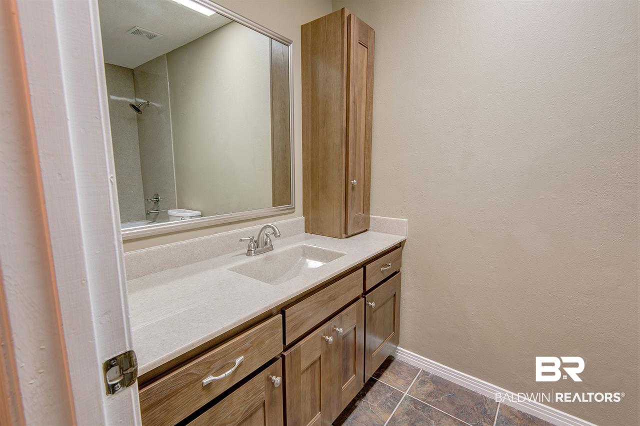3370 Roberts Lane Semmes, AL 36575 - Photo 21 of 33 Guest Bathroom