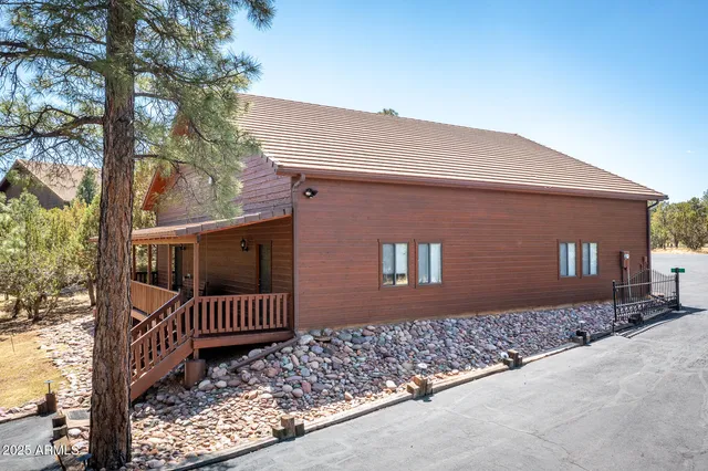 $1,400,000 | 2872 Chandelle Lane, Overgaard, AZ 85933