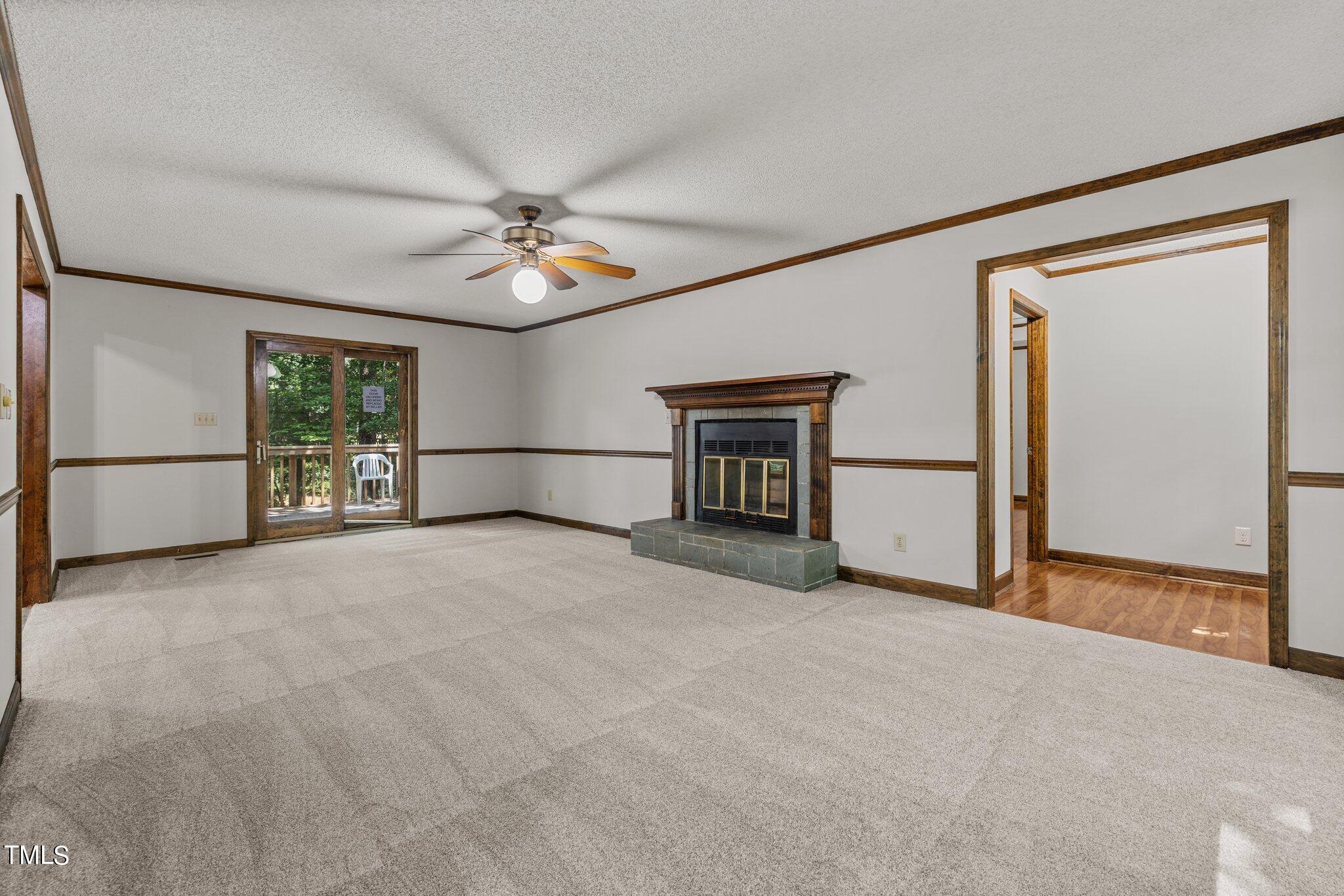 805 Barbara Drive Raleigh, NC 27606 - Photo 11 of 32 Family room