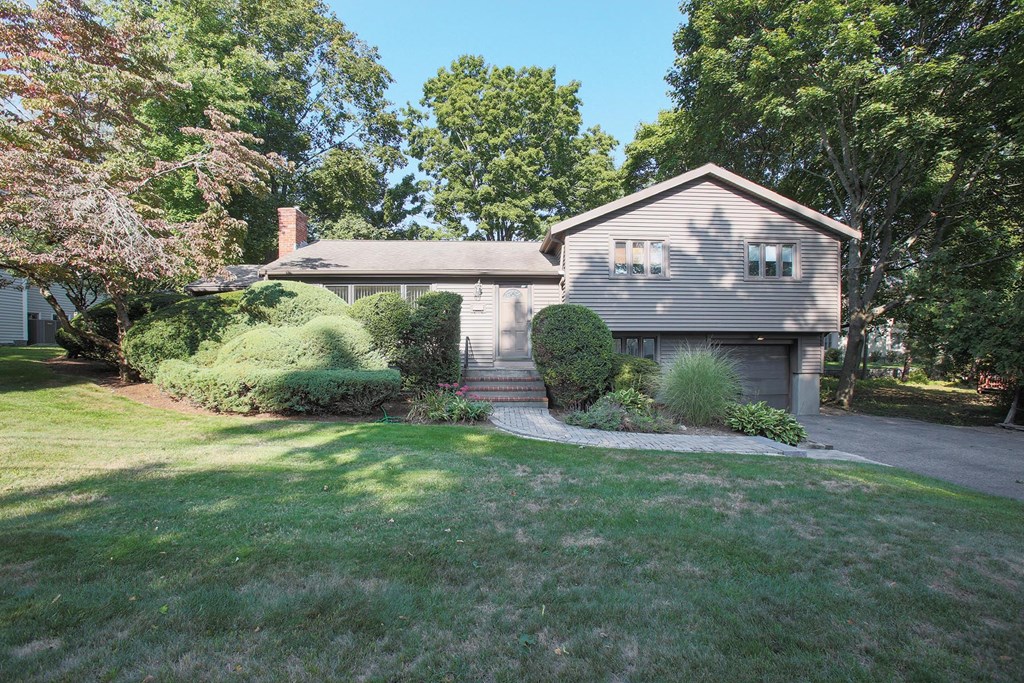 11 Jane Road Newton, MA 02459 - Photo 1 of 8