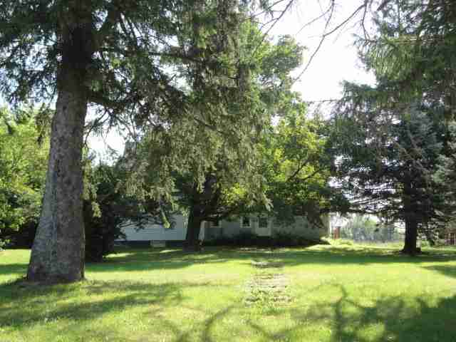 3885 Croswell Road Croswell, MI 48422 - Photo 4 of 18 31075940-3.JPG