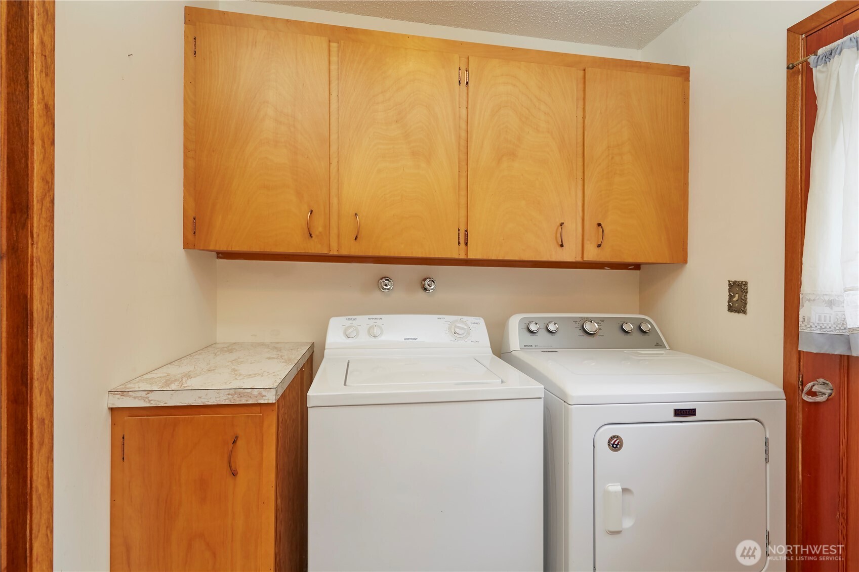 2903 Rozewood Drive Northeast Bremerton, WA 98310 - Photo 14 of 27