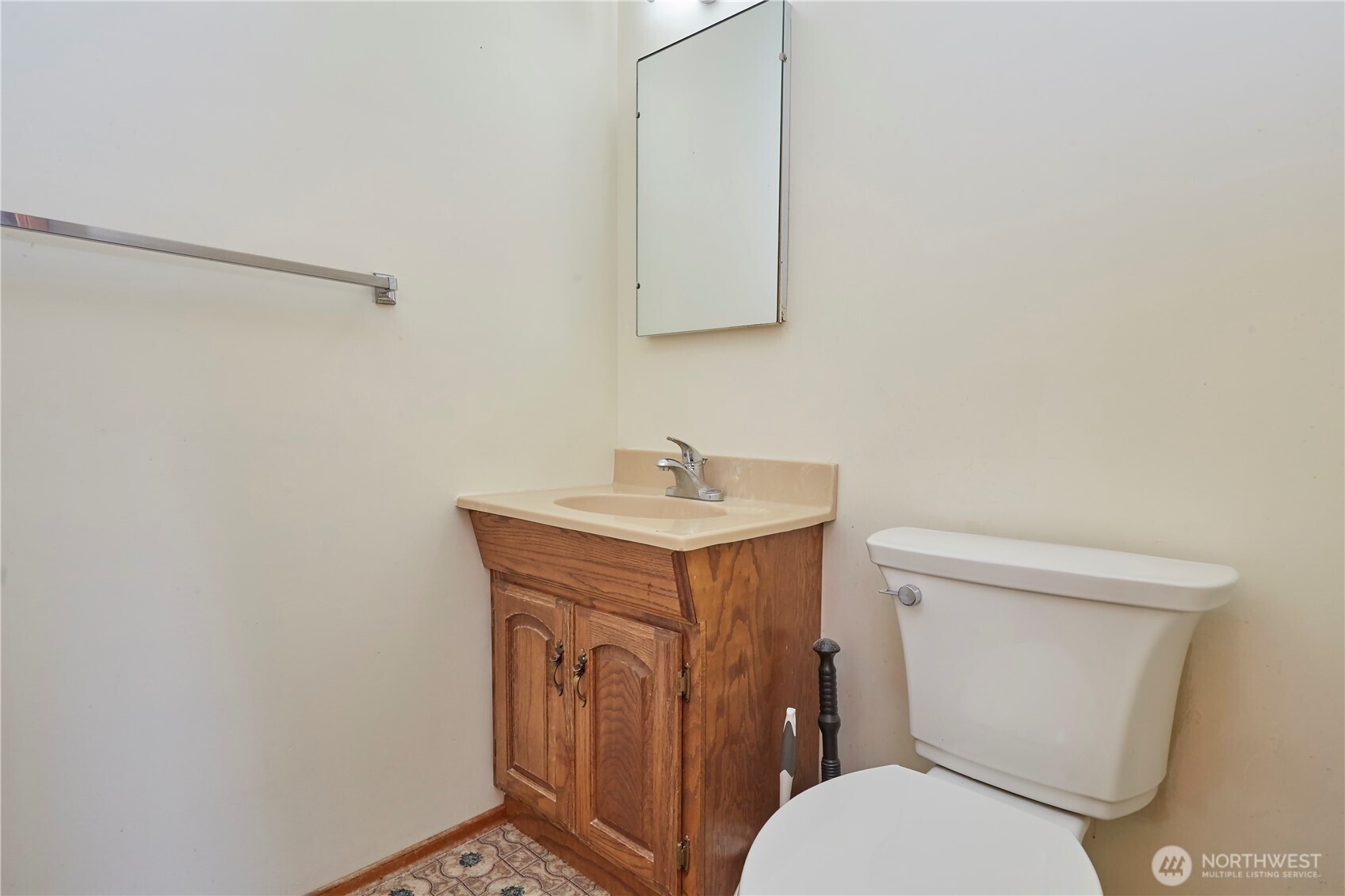 2903 Rozewood Drive Northeast Bremerton, WA 98310 - Photo 15 of 27