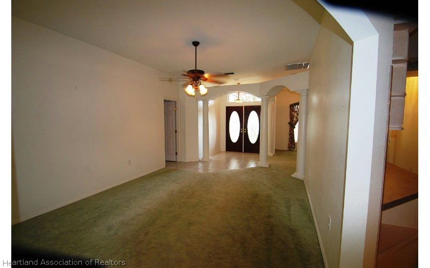 3907 Divot Road Sebring, FL 33872 - Photo 11 of 24 Gallery Image 11