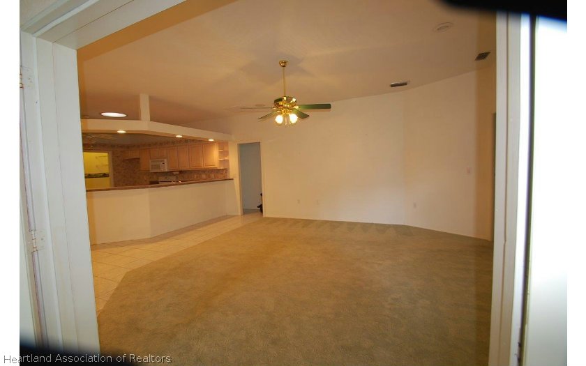 3907 Divot Road Sebring, FL 33872 - Photo 13 of 24 Gallery Image 13