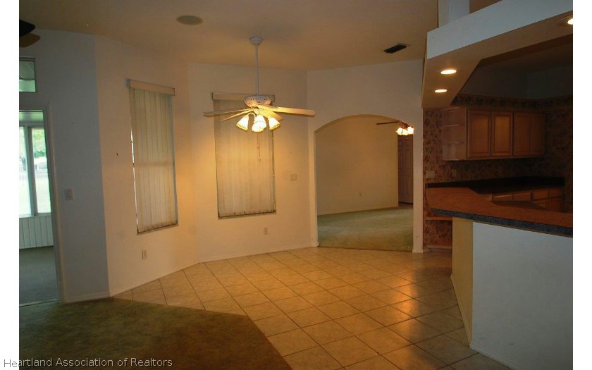 3907 Divot Road Sebring, FL 33872 - Photo 7 of 24 Gallery Image 7