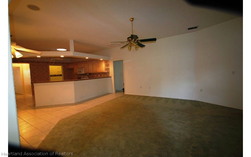 3907 Divot Road Sebring, FL 33872 - Photo 10 of 24 Gallery Image 10