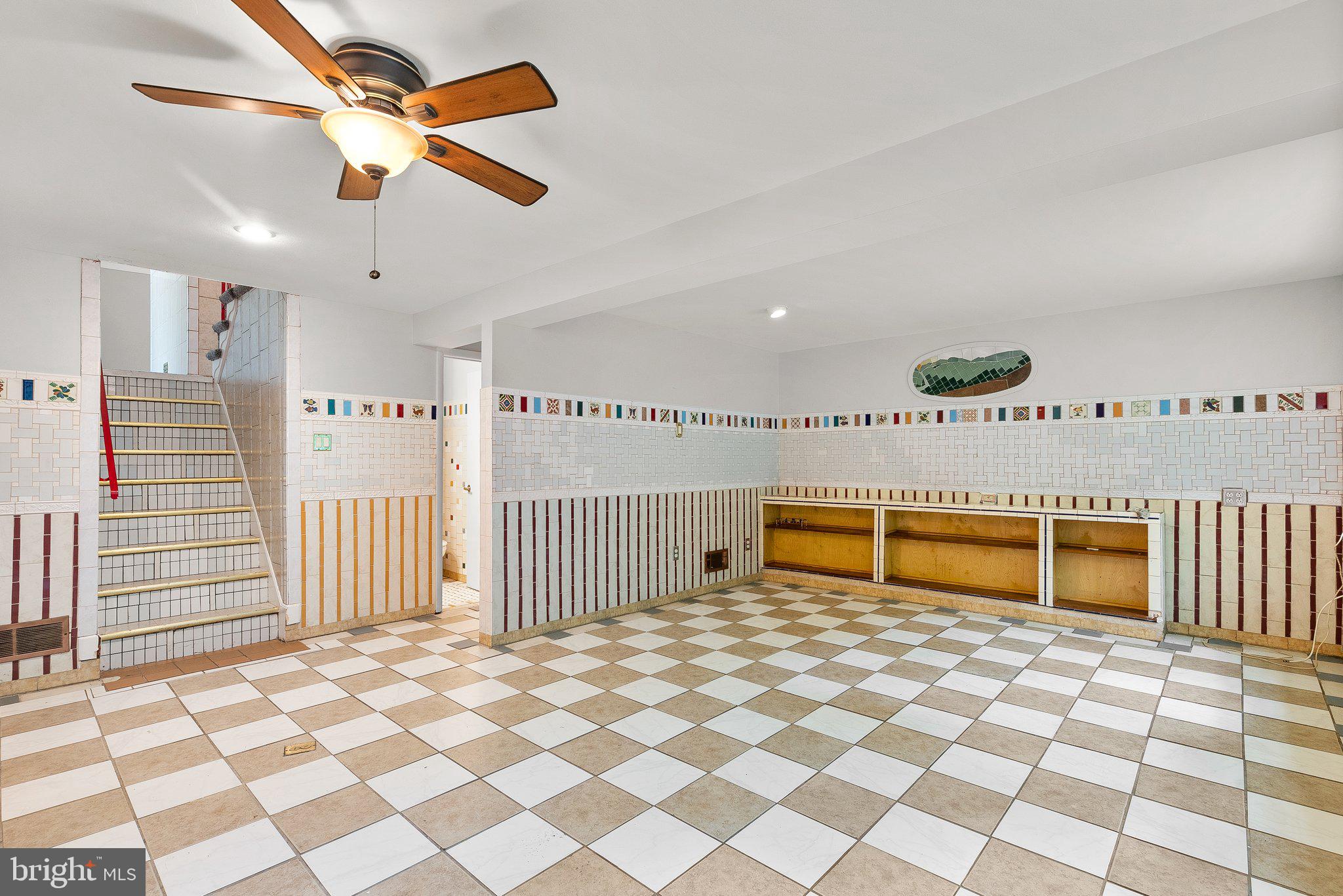 318 Hillsboro Drive Silver Spring, MD 20902 - Photo 12 of 15