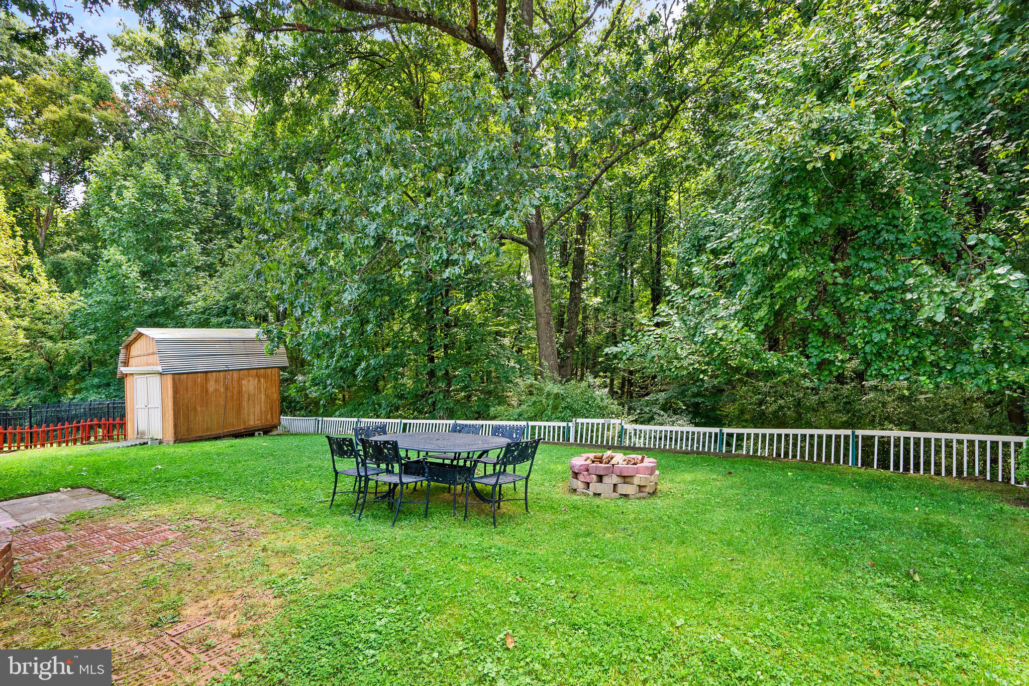 318 Hillsboro Drive Silver Spring, MD 20902 - Photo 3 of 15