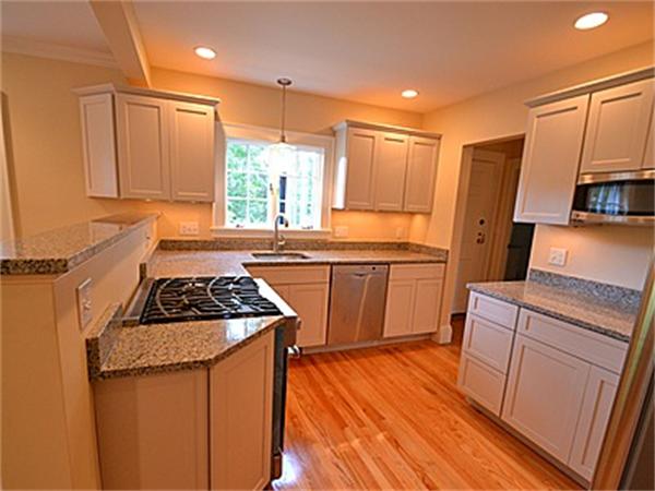82 Concord Road Bedford, MA 01730 - Photo 3 of 30 Gallery Image 3