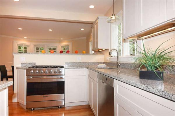 82 Concord Road Bedford, MA 01730 - Photo 5 of 30 Gallery Image 5
