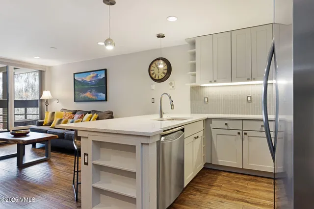 $1,380,000 | 1100 North Frontage Road West, Unit 2311, Vail, CO 81657