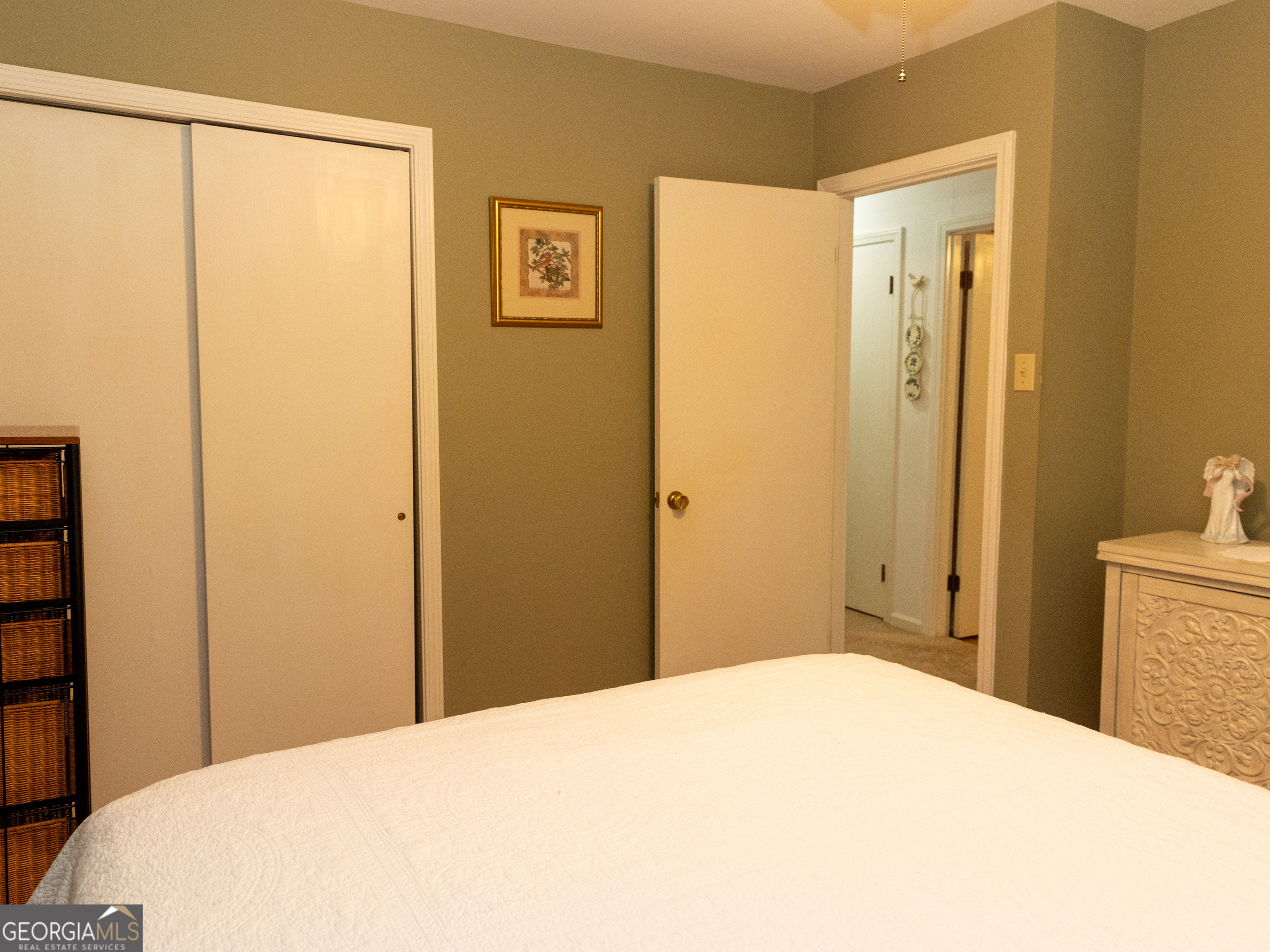 508 Ridgecrest Drive Elberton, GA 30635 - Photo 20 of 29 a bedroom with a bed and a cabinet