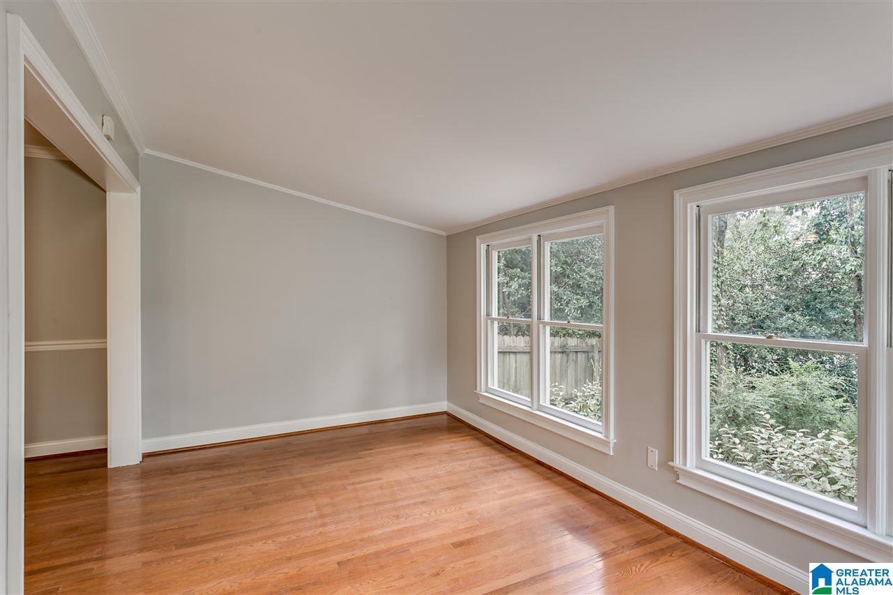 2423 Ridge Crest Lane Birmingham, AL 35243 - Photo 10 of 47 Gallery Image 10