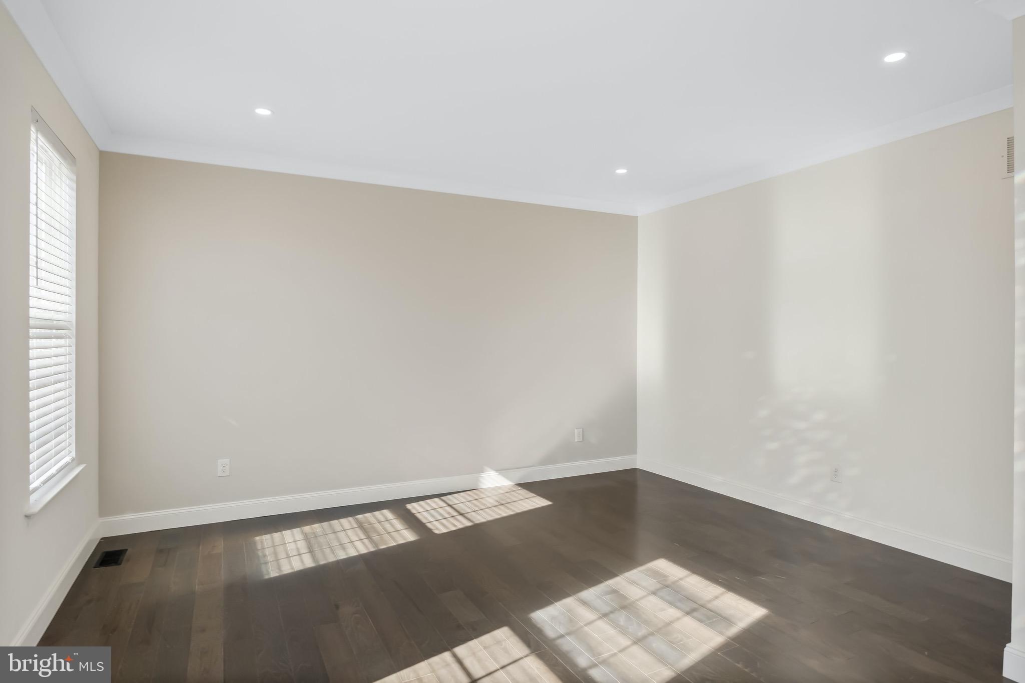241 Jennings Way Mickleton, NJ 08056 - Photo 8 of 59
