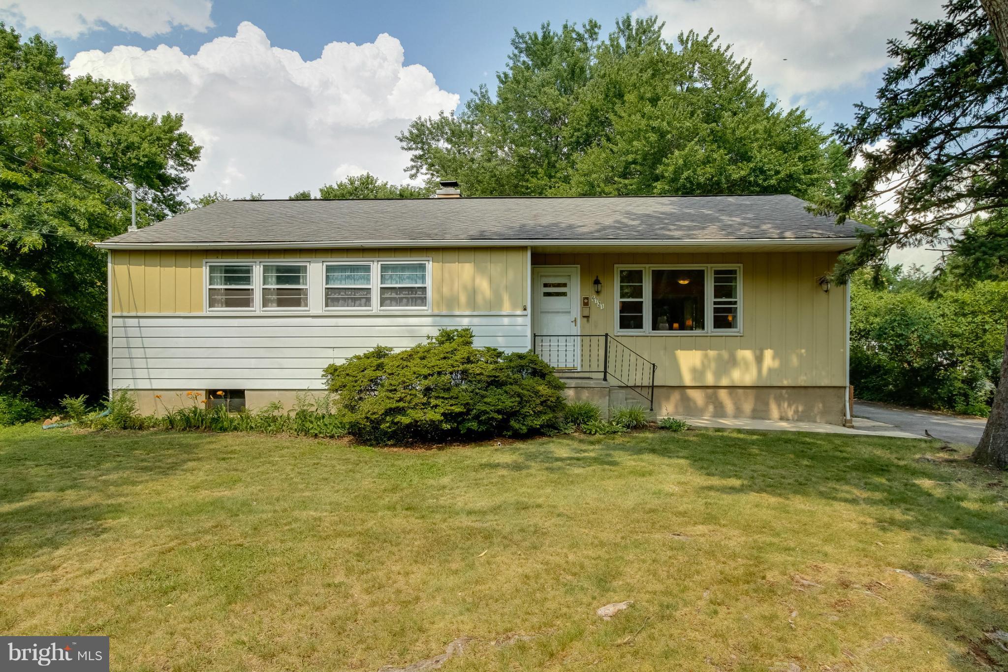 6721 Queens Road Alexandria, VA 22306 - Photo 1 of 29 Exterior (Front)