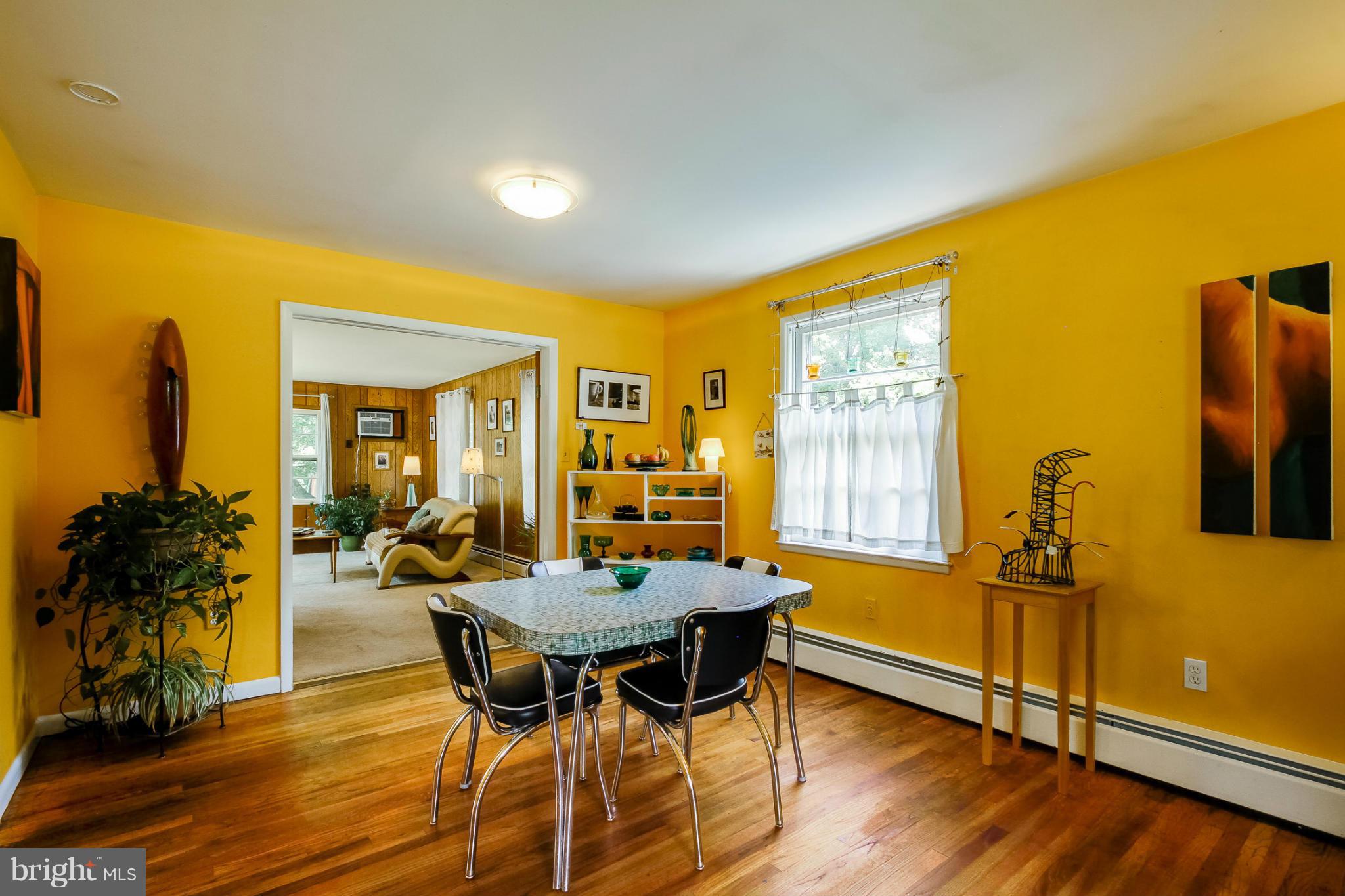 6721 Queens Road Alexandria, VA 22306 - Photo 16 of 29 Dining Room