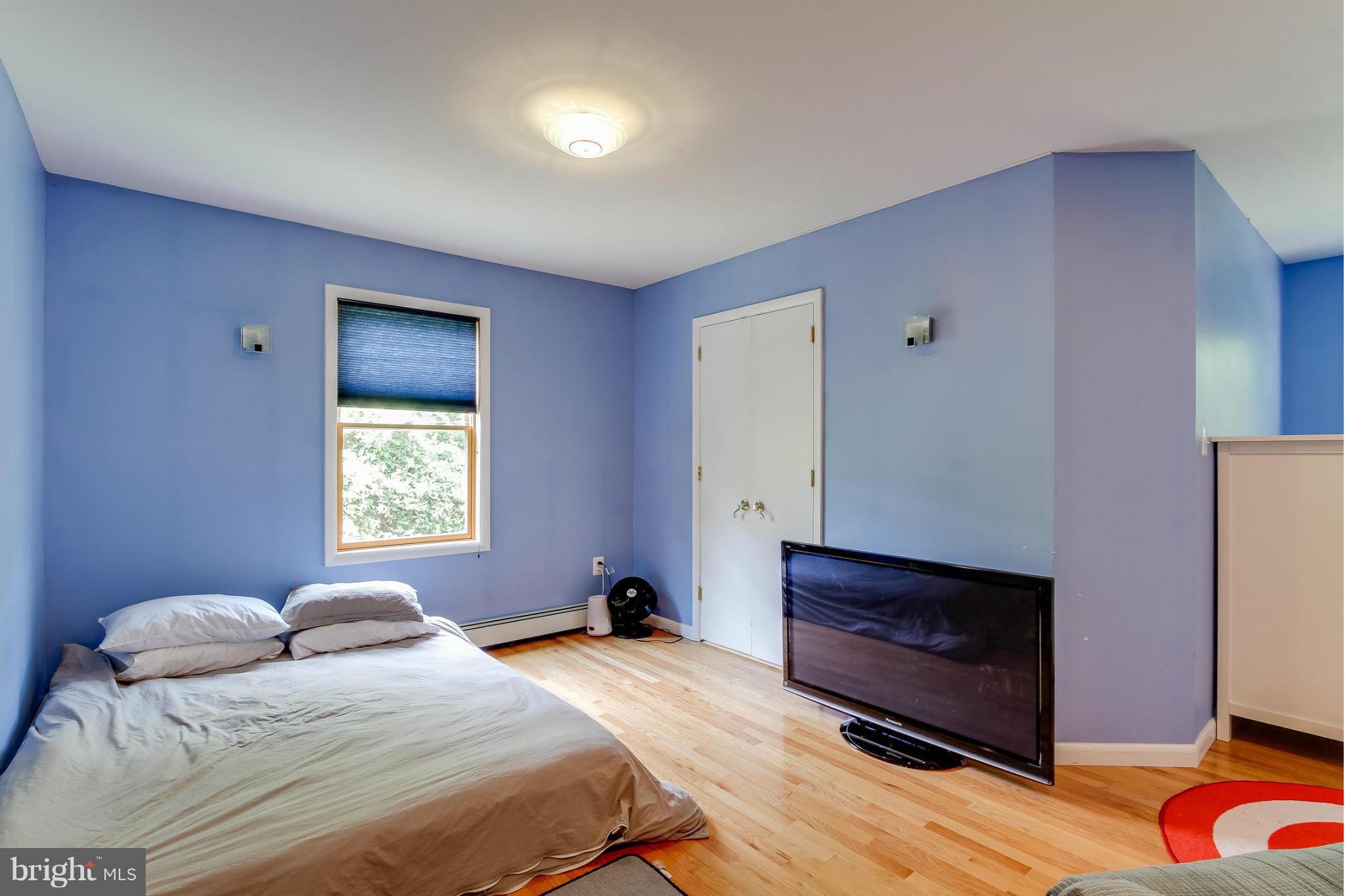 6721 Queens Road Alexandria, VA 22306 - Photo 9 of 29 Bedroom (Master)
