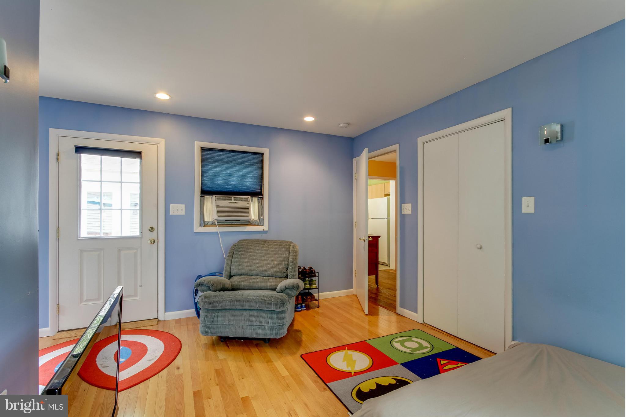 6721 Queens Road Alexandria, VA 22306 - Photo 10 of 29 Bedroom (Master)