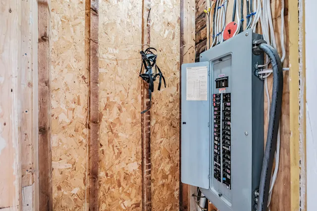 $650,000 | 69 State Street, Gorham, ME 04038